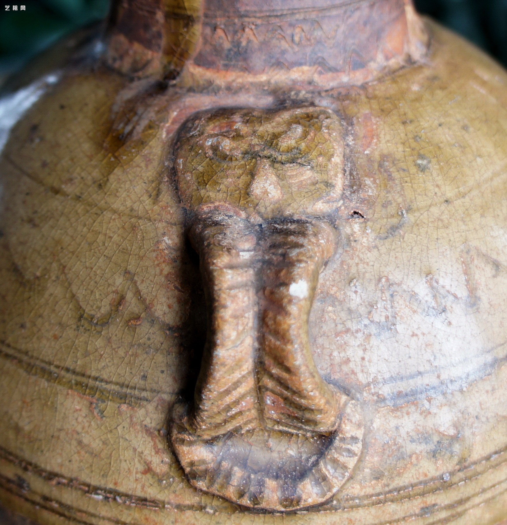 汉代青瓷微距照片 显微照片 高清图片 古陶瓷鉴定 古陶瓷收藏 俨唐古瓷馆 古陶瓷博物馆 四川博物馆 成都博物 ...