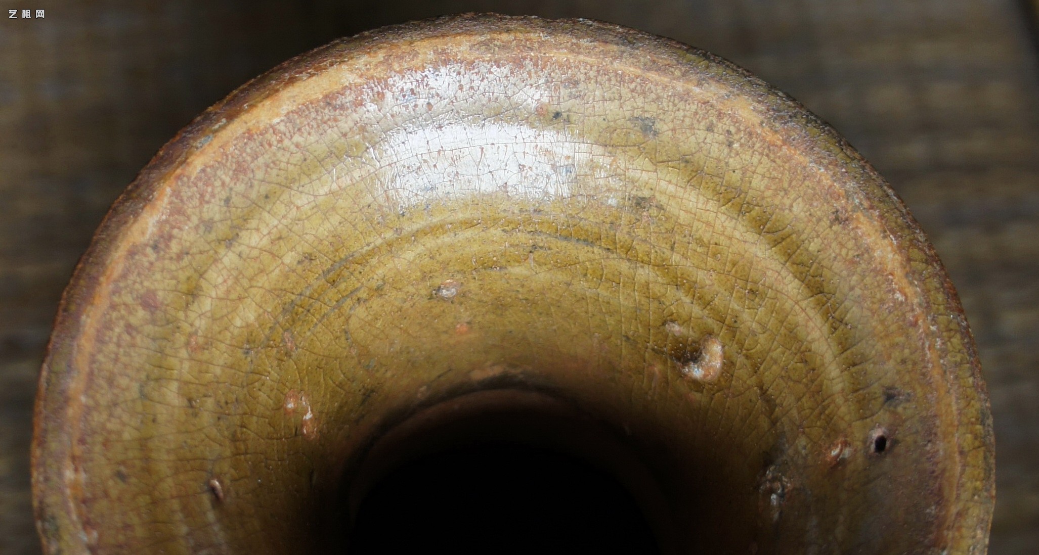 汉代青瓷微距照片 显微照片 高清图片 古陶瓷鉴定 古陶瓷收藏 俨唐古瓷馆 古陶瓷博物馆 四川博物馆 成都博物 ...