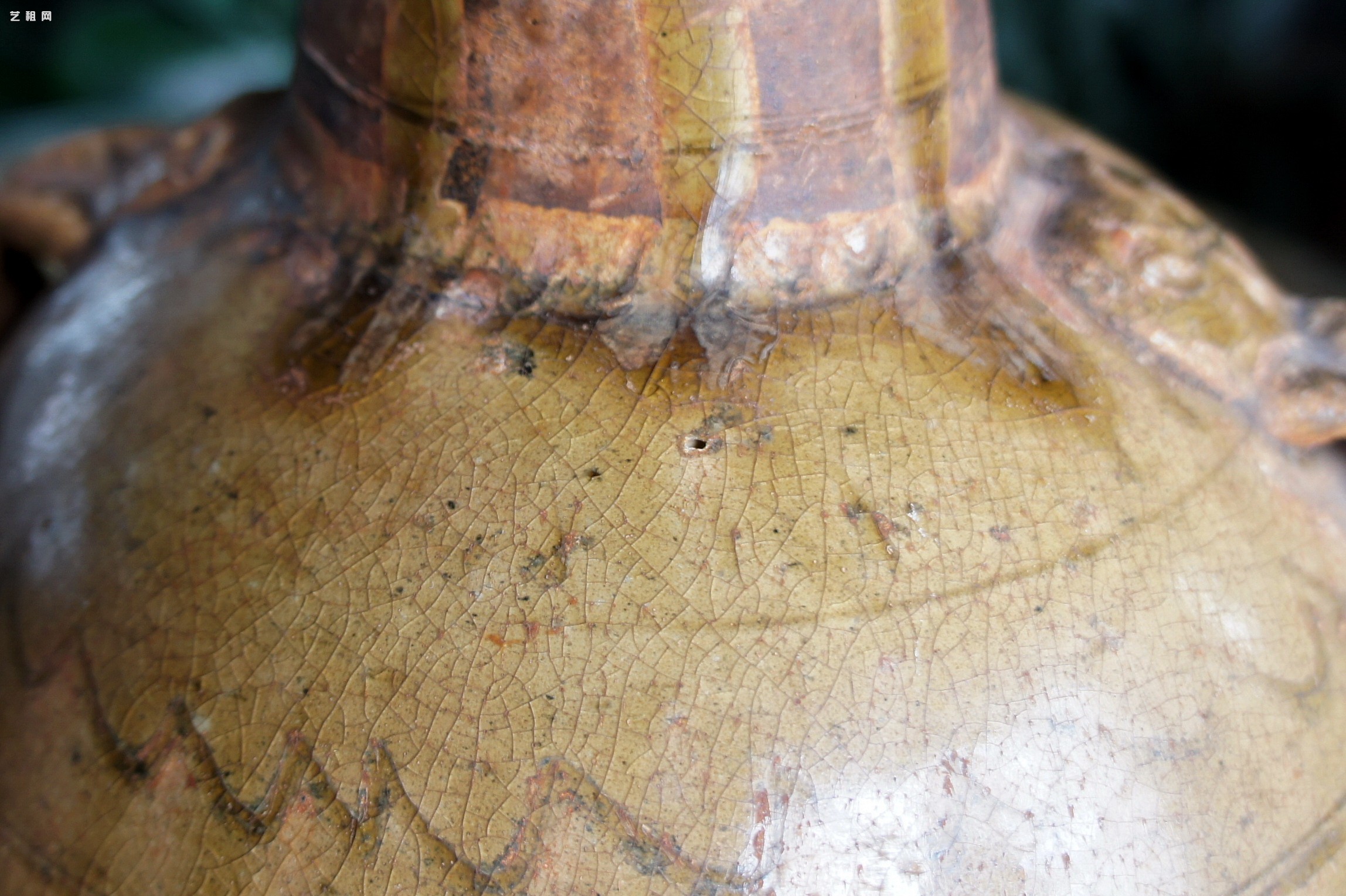 汉代青瓷微距照片 显微照片 高清图片 古陶瓷鉴定 古陶瓷收藏 俨唐古瓷馆 古陶瓷博物馆 四川博物馆 成都博物 ...