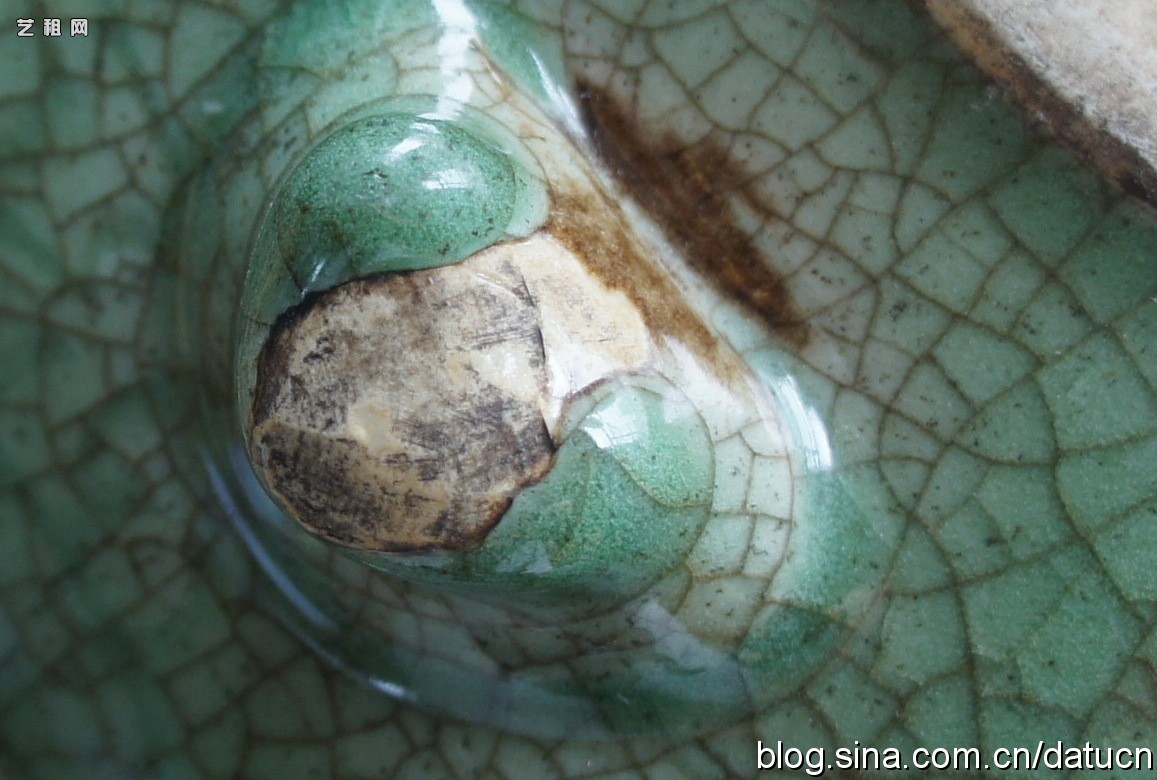 一眼看 古瓷器 牙黄- 古瓷馆藏 明代龙泉窑 三足炉 古陶瓷鉴定 古陶瓷收藏 俨唐古瓷馆 古陶瓷博物馆 四川博  ...