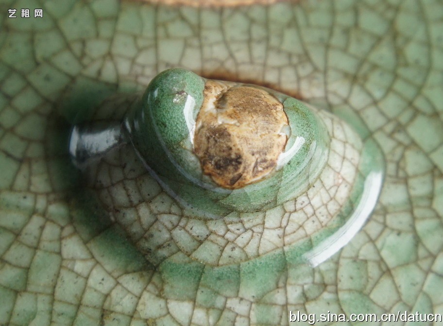 一眼看 古瓷器 牙黄- 古瓷馆藏 明代龙泉窑 三足炉 古陶瓷鉴定 古陶瓷收藏 俨唐古瓷馆 古陶瓷博物馆 四川博  ...