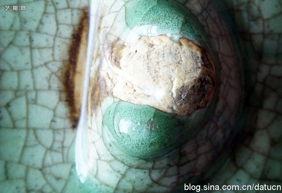 一眼看 古瓷器 牙黄- 古瓷馆藏 明代龙泉窑 三足炉 古陶瓷鉴定 古陶瓷收藏 俨唐古瓷馆 古陶瓷博物馆 四川博  ...