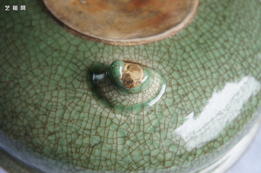 一眼看 古瓷器 牙黄- 古瓷馆藏 明代龙泉窑 三足炉 古陶瓷鉴定 古陶瓷收藏 俨唐古瓷馆 古陶瓷博物馆 四川博  ...