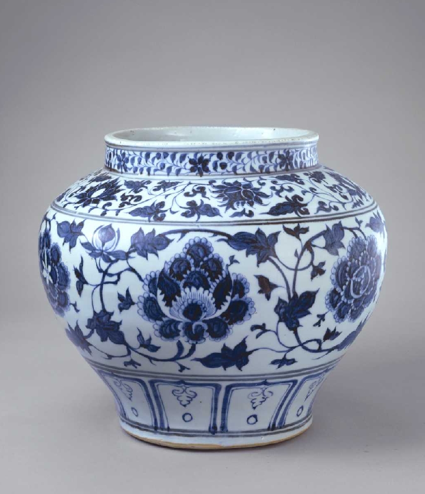 景德镇窑青花缠枝牡丹纹罐B2.jpg