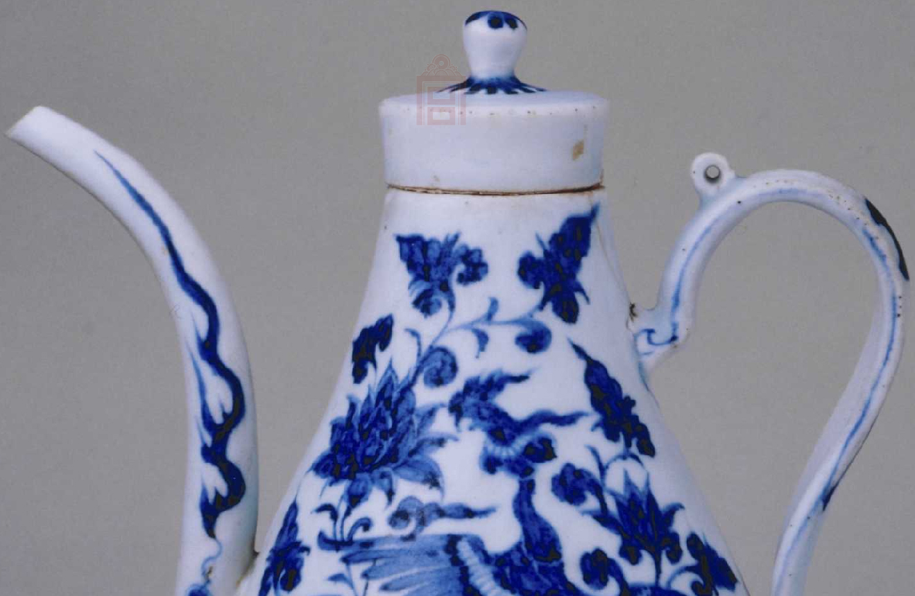 景德镇窑青花凤穿牡丹纹执壶2.jpg