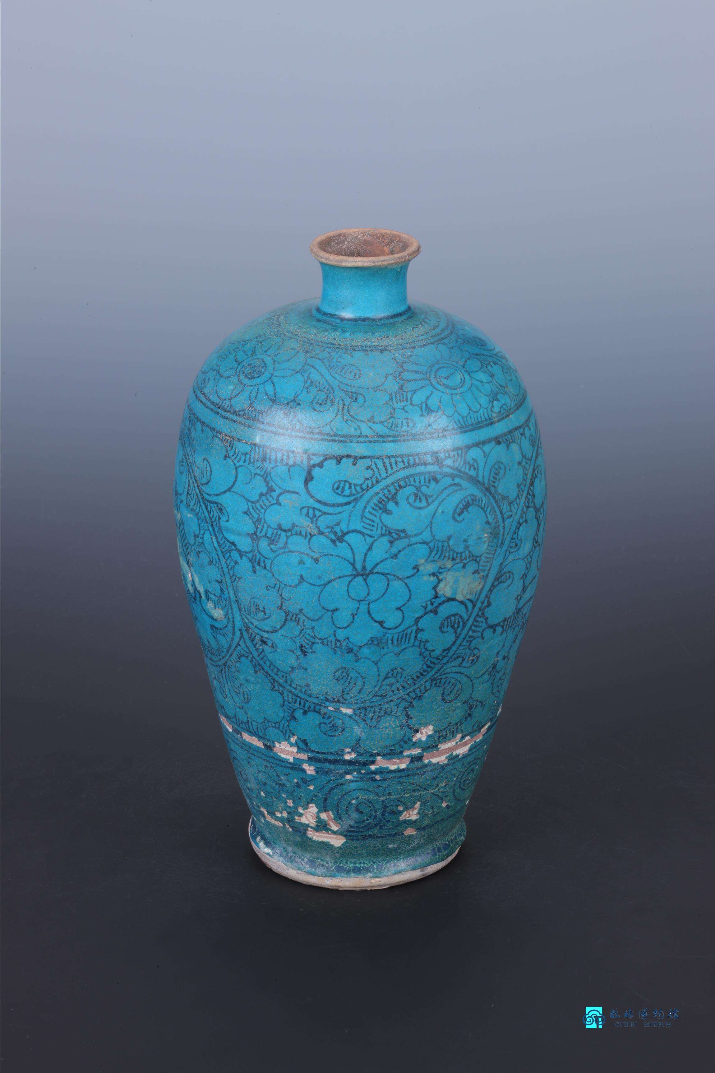 孔雀绿黑花缠枝牡丹纹梅瓶 2.jpg