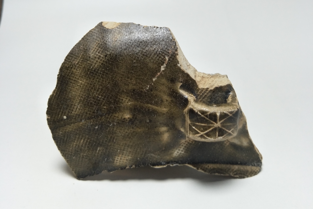 汉代 至 唐代 青瓷 网格纹 耳系