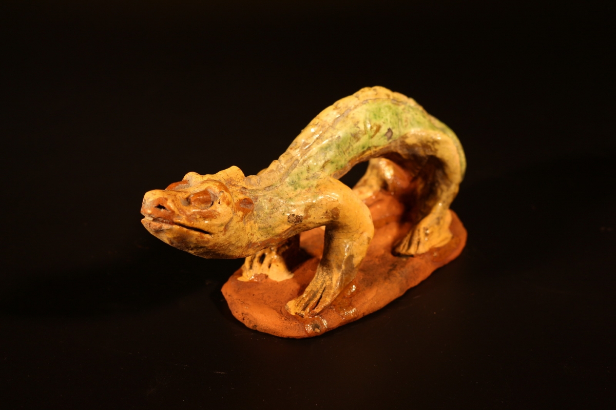 宋代 邛窑 三彩 黄底绿釉  雕塑瓷 对龙