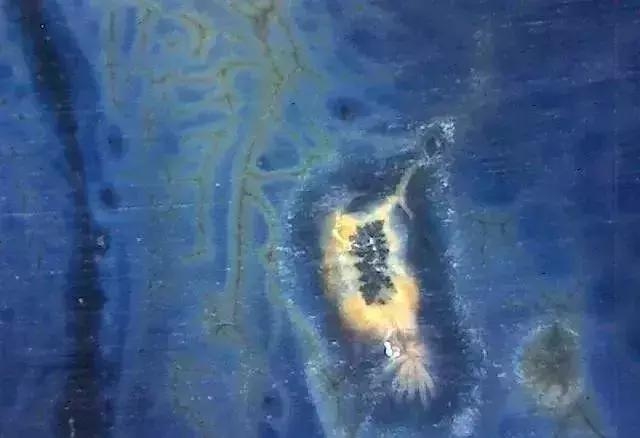 显微镜 观察 古陶瓷 釉面 表面 老化 痕迹 现象