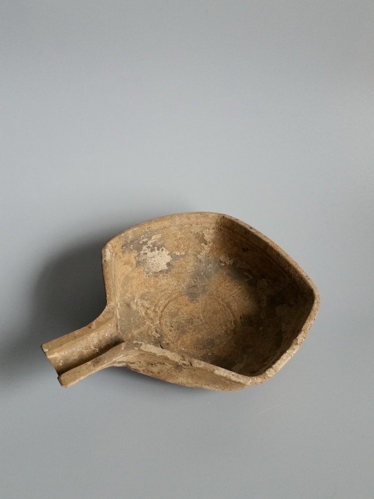 汉代 陶匜 陶勺 陶瓢 四川成都 文物鉴定 古陶瓷鉴定 古陶瓷收藏 文物收藏