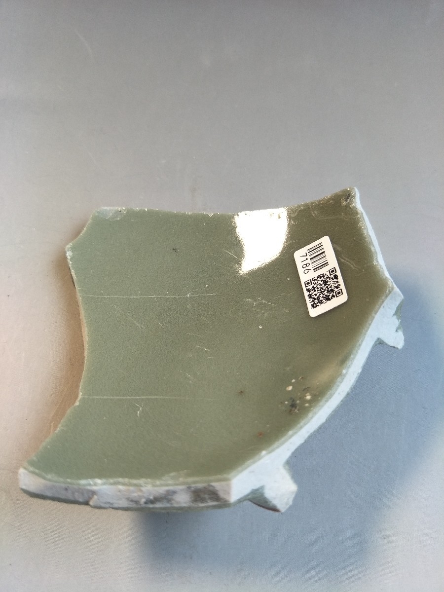 俨唐古瓷馆 四川古陶瓷 古陶瓷鉴定 古陶瓷收藏 四川文物鉴定 古玩收藏 宋代龙泉窑 梅子青 