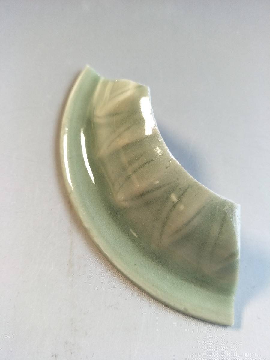 俨唐古瓷馆 四川古陶瓷 古陶瓷鉴定 古陶瓷收藏 四川文物鉴定 古玩收藏 宋代龙泉窑 梅子青 