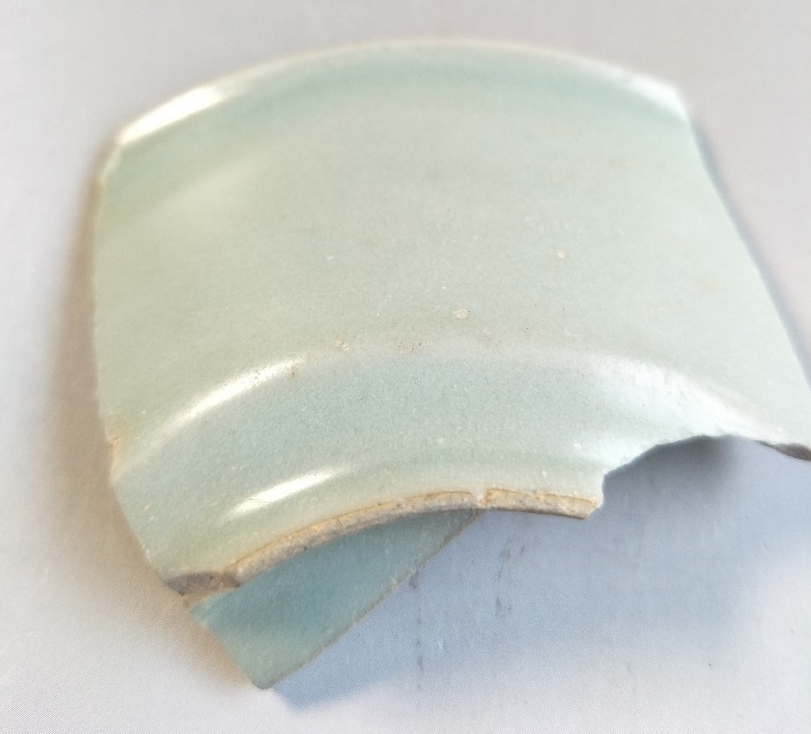 俨唐古瓷馆 四川古陶瓷 古陶瓷鉴定 古陶瓷收藏 四川文物鉴定 古玩收藏 宋代龙泉窑 梅子青 