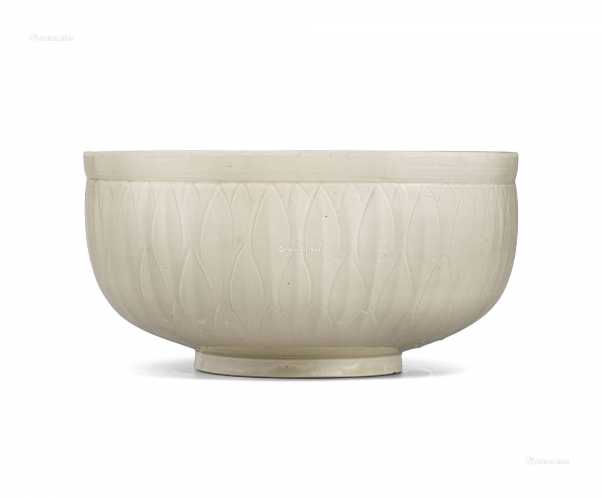 佳士得，北宋/金 定窑白瓷刻鱼藻纹大盌 548万