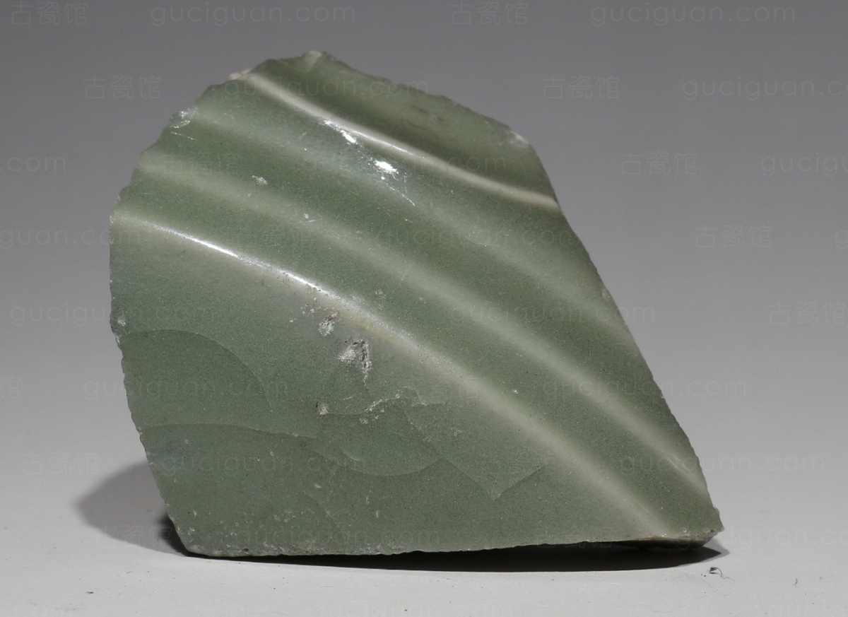 宋元 龙泉窑 大型 大件 大盘  古陶瓷标本 古瓷片 古陶瓷收藏 古陶瓷鉴定 俨唐古瓷馆 四川文物鉴定 成都文物 ...