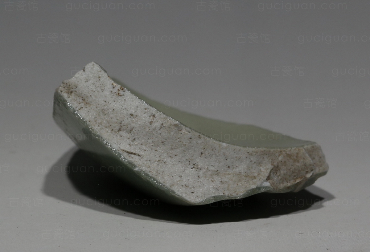 宋元 龙泉窑 大型 大件 大盘  古陶瓷标本 古瓷片 古陶瓷收藏 古陶瓷鉴定 俨唐古瓷馆 四川文物鉴定 成都文物 ...