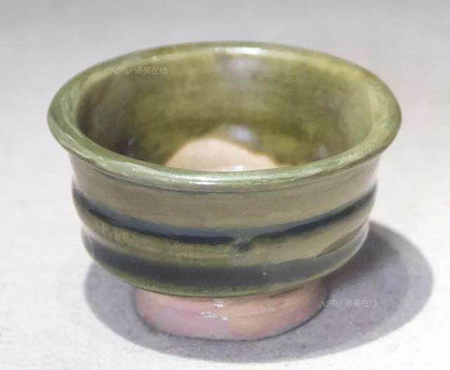 邛窑绿釉多曲长瓷杯 绿釉瓷碗 绿釉小瓷杯 -成都博物馆藏