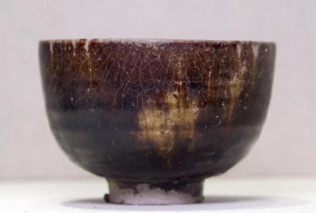 玳瑁纹瓷碗  宋  成都博物馆藏