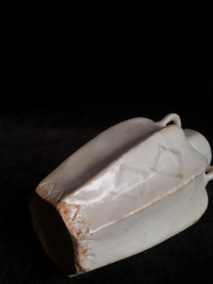 宋代 定窑系 白釉 画花 出棱瓶 瓜棱瓶 艺租网 俨唐古瓷馆 四川古陶瓷博物馆 四川博物馆 四川古陶瓷鉴定 四  ...