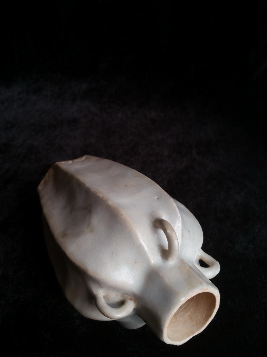 宋代 定窑系 白釉 画花 出棱瓶 瓜棱瓶 艺租网 俨唐古瓷馆 四川古陶瓷博物馆 四川博物馆 四川古陶瓷鉴定 四  ...