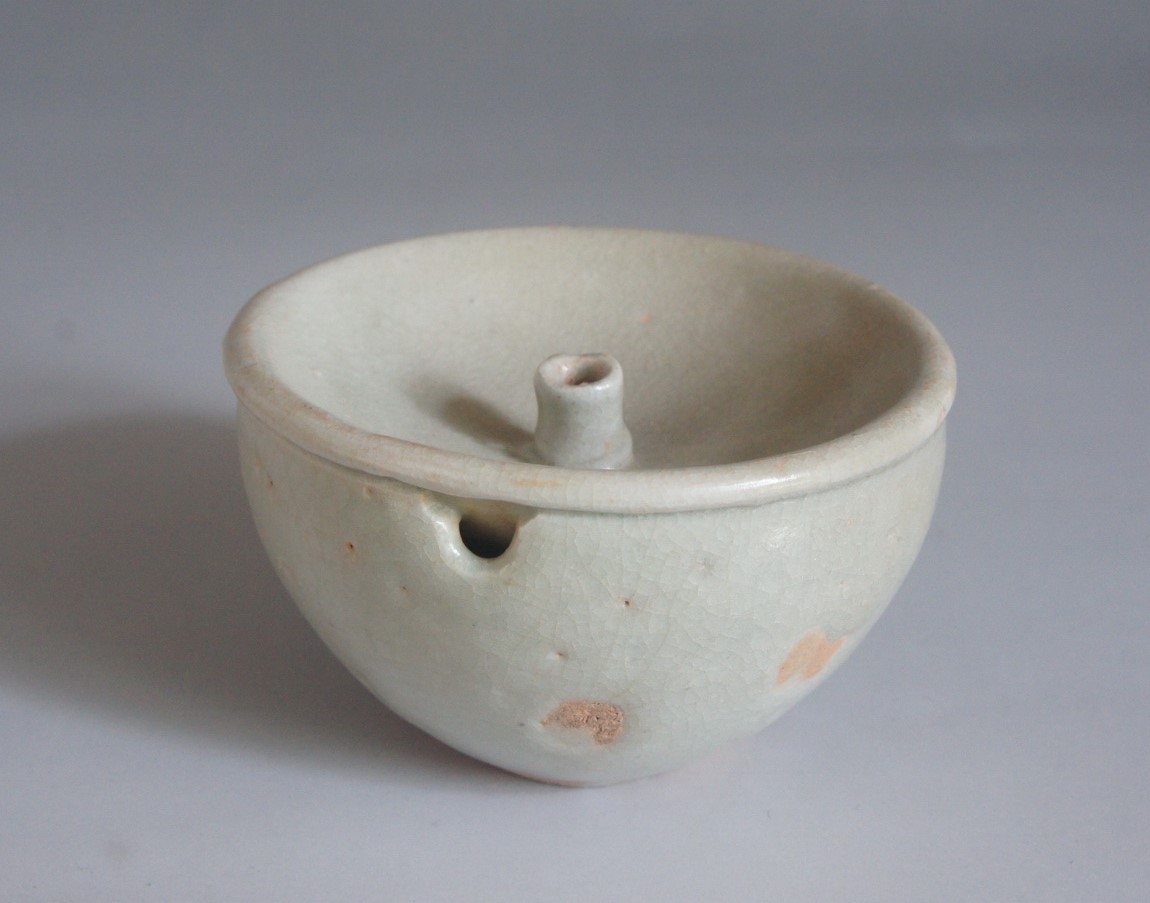 宋代 白釉 省油的灯 艺租网 俨唐古瓷馆 四川古陶瓷博物馆 四川博物馆 四川古陶瓷鉴定 四川古陶瓷收藏 四川  ...