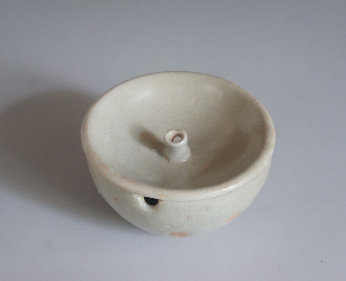 宋代 白釉 省油的灯 艺租网 俨唐古瓷馆 四川古陶瓷博物馆 四川博物馆 四川古陶瓷鉴定 四川古陶瓷收藏 四川  ...
