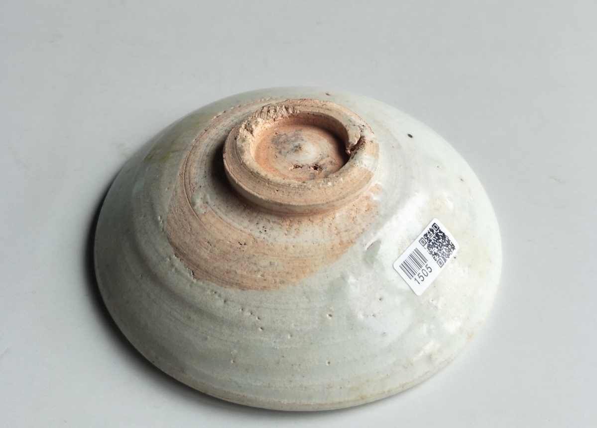 元代 卵白釉 盘  艺租网 俨唐古瓷馆 四川古陶瓷博物馆 四川博物馆 四川古陶瓷鉴定 四川古陶瓷收藏 四川文物 ...