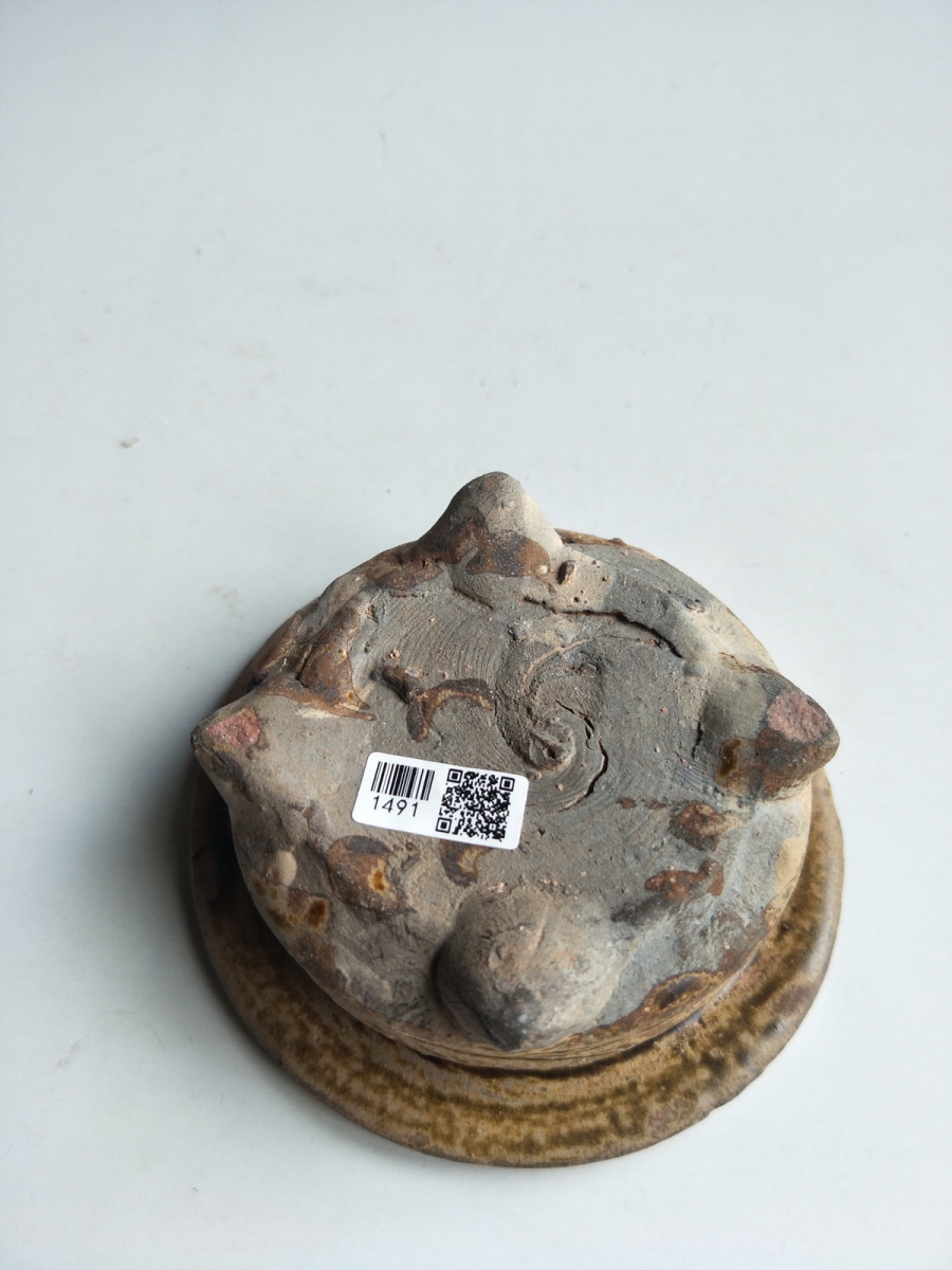 唐代 四川 窑口 灯  艺租网 俨唐古瓷馆 四川古陶瓷博物馆 四川博物馆 四川古陶瓷鉴定 四川古陶瓷收藏 四川  ...