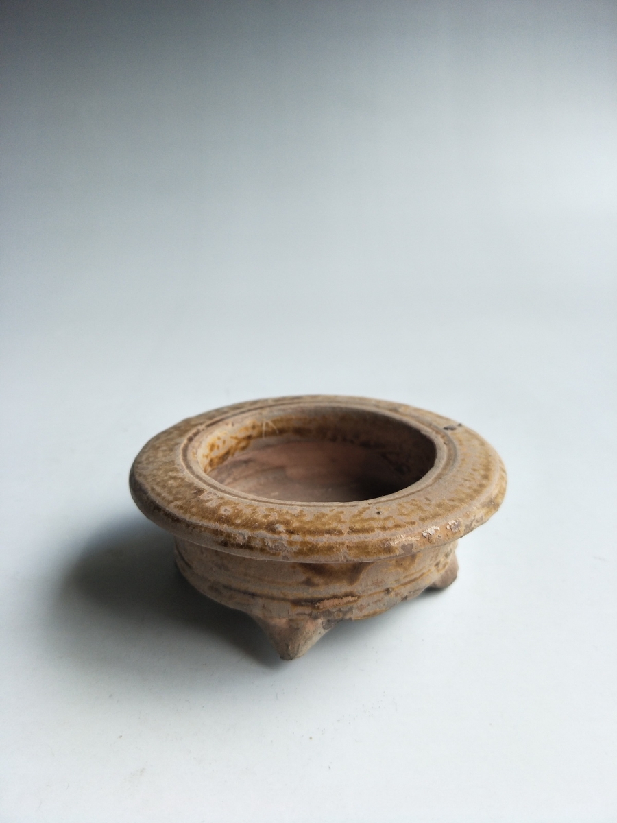 唐代 四川 窑口 灯  艺租网 俨唐古瓷馆 四川古陶瓷博物馆 四川博物馆 四川古陶瓷鉴定 四川古陶瓷收藏 四川  ...