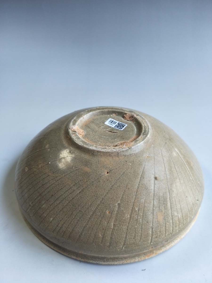 宋代 划花 大碗  艺租网 俨唐古瓷馆 四川古陶瓷博物馆 四川博物馆 四川古陶瓷鉴定 四川古陶瓷收藏 四川文物 ...