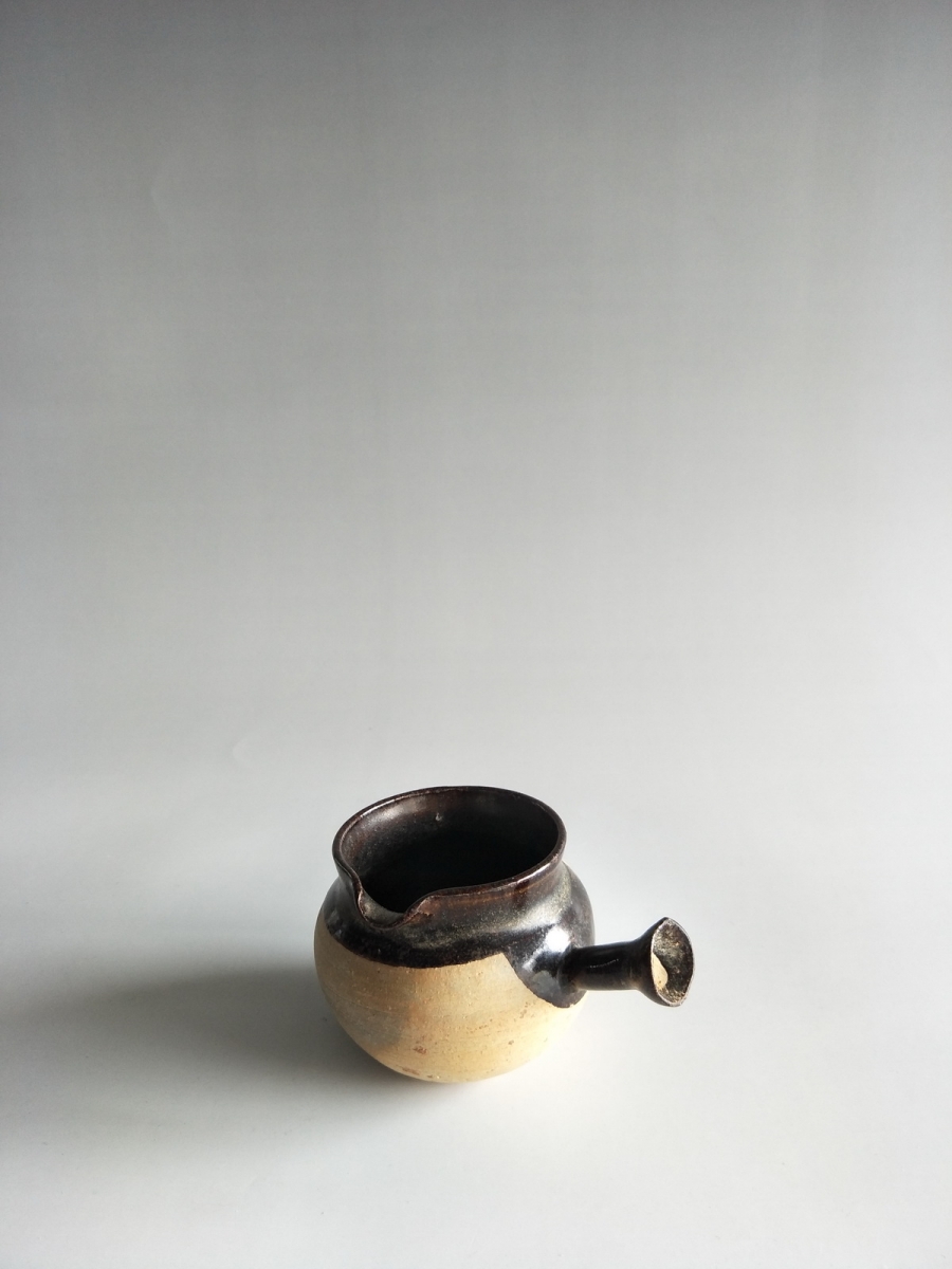 宋代 酱釉 水瓢  艺租网 俨唐古瓷馆 四川古陶瓷博物馆 四川博物馆 四川古陶瓷鉴定 四川古陶瓷收藏 四川文物 ...