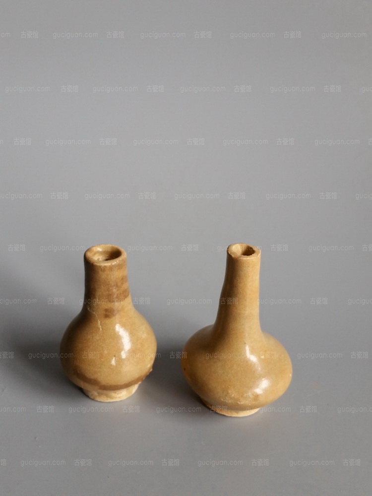宋代 青釉 小花瓶 一对  艺租网 俨唐古瓷馆 四川文物鉴定 成都文物鉴定 四川古陶瓷博物馆 成都古陶瓷博物馆 ...