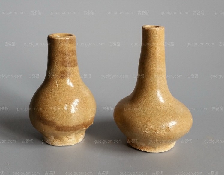 宋代 青釉 小花瓶 一对  艺租网 俨唐古瓷馆 四川文物鉴定 成都文物鉴定 四川古陶瓷博物馆 成都古陶瓷博物馆 ...