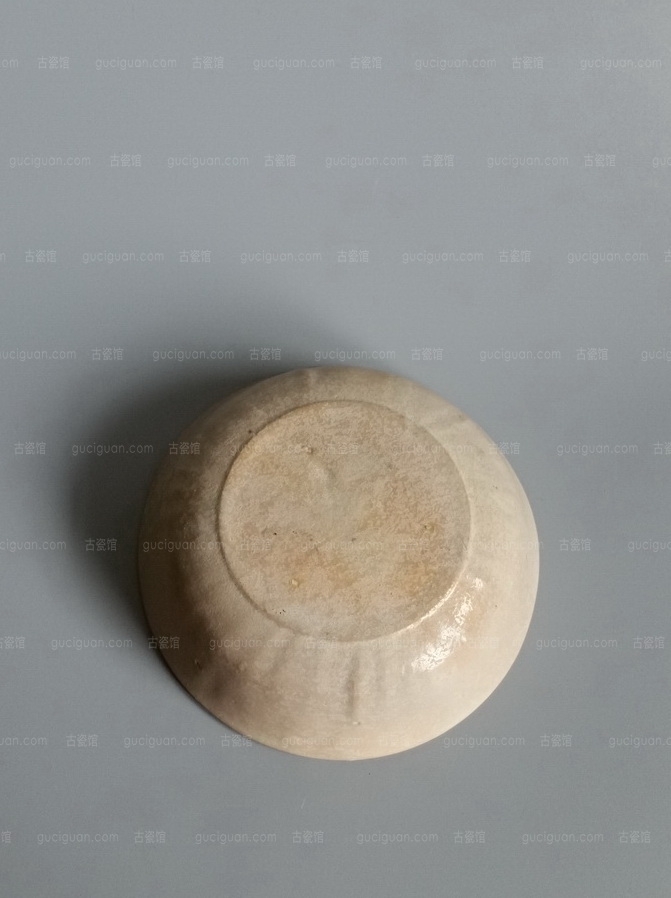 宋代 黄釉 支钉烧 出楞 卧足碗 俨唐古瓷馆 四川文物鉴定 成都文物鉴定 四川古陶瓷博物馆 成都古陶瓷博物馆  ...