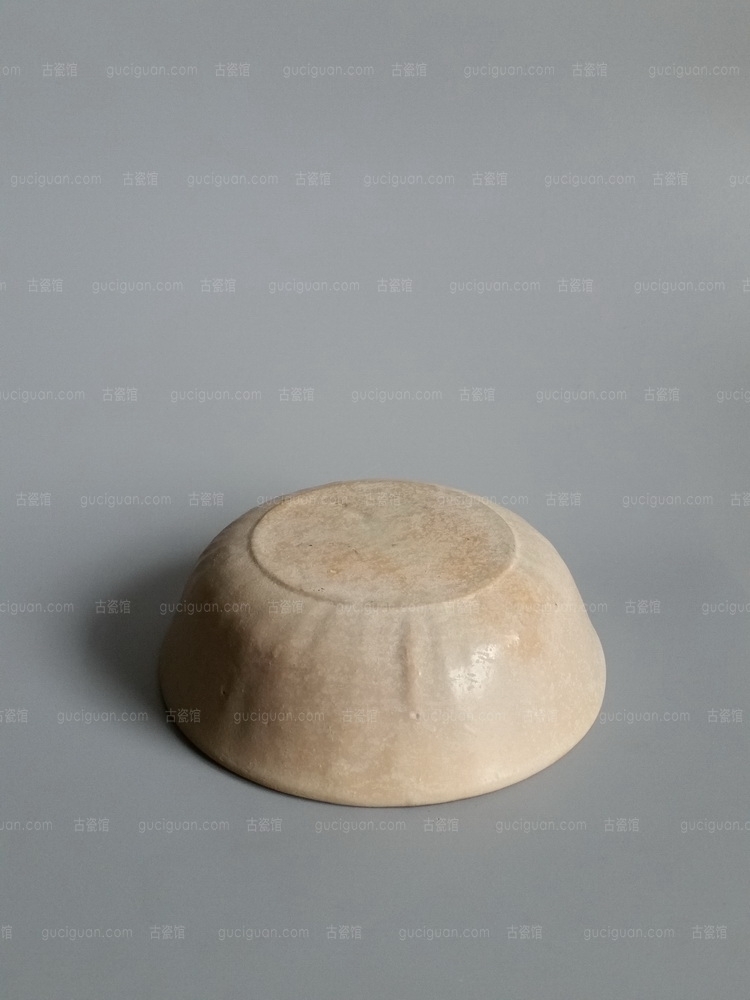 宋代 黄釉 支钉烧 出楞 卧足碗 俨唐古瓷馆 四川文物鉴定 成都文物鉴定 四川古陶瓷博物馆 成都古陶瓷博物馆  ...