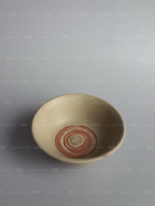 金元代 龙泉窑系 桃心碗 四川文物鉴定 成都文物鉴定 俨唐古瓷馆 古陶瓷鉴定 古陶瓷收藏