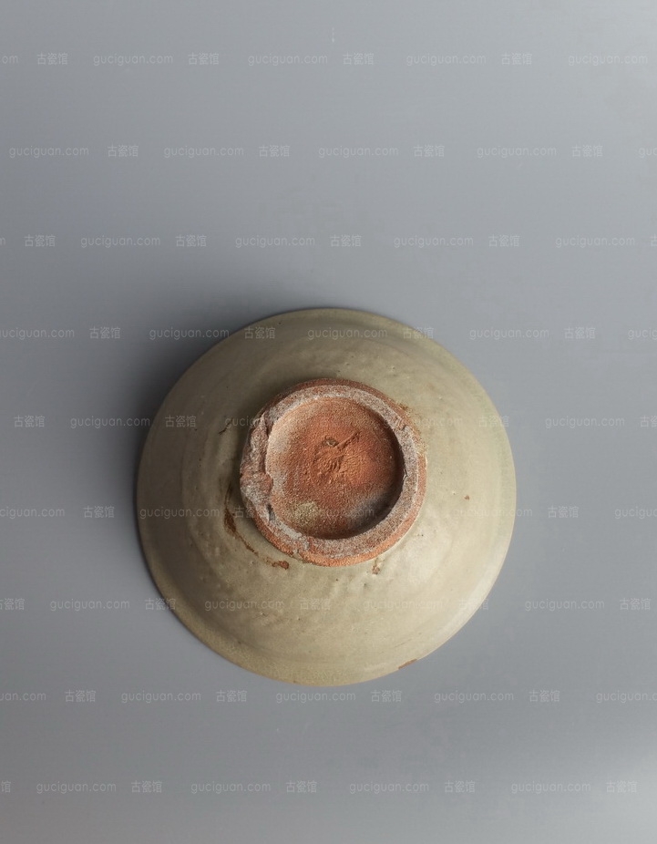 金元代 龙泉窑系 桃心碗 四川文物鉴定 成都文物鉴定 俨唐古瓷馆 古陶瓷鉴定 古陶瓷收藏