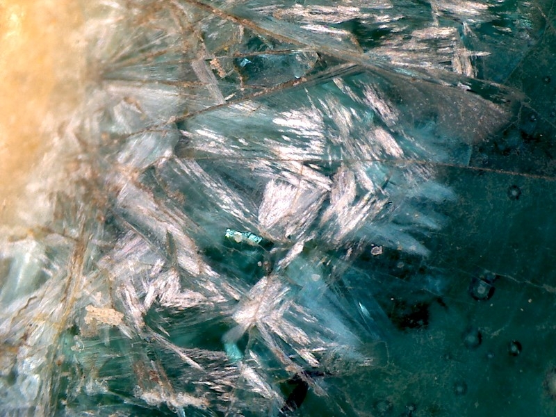 宋金元 绿釉 六角星 网结 纹盘    艺租网 俨唐古瓷馆 古陶瓷标本 古瓷标本 古瓷片 四川古陶瓷博物馆 四川古 ...