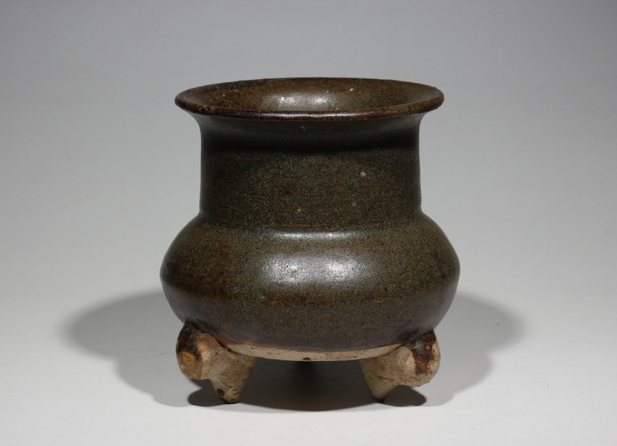 宋代 茶叶末 三足炉 四川 巴蜀 广元窑 古陶瓷鉴定 古陶瓷收藏 俨唐古瓷馆 古陶瓷博物馆 四川博物馆 成都博  ...