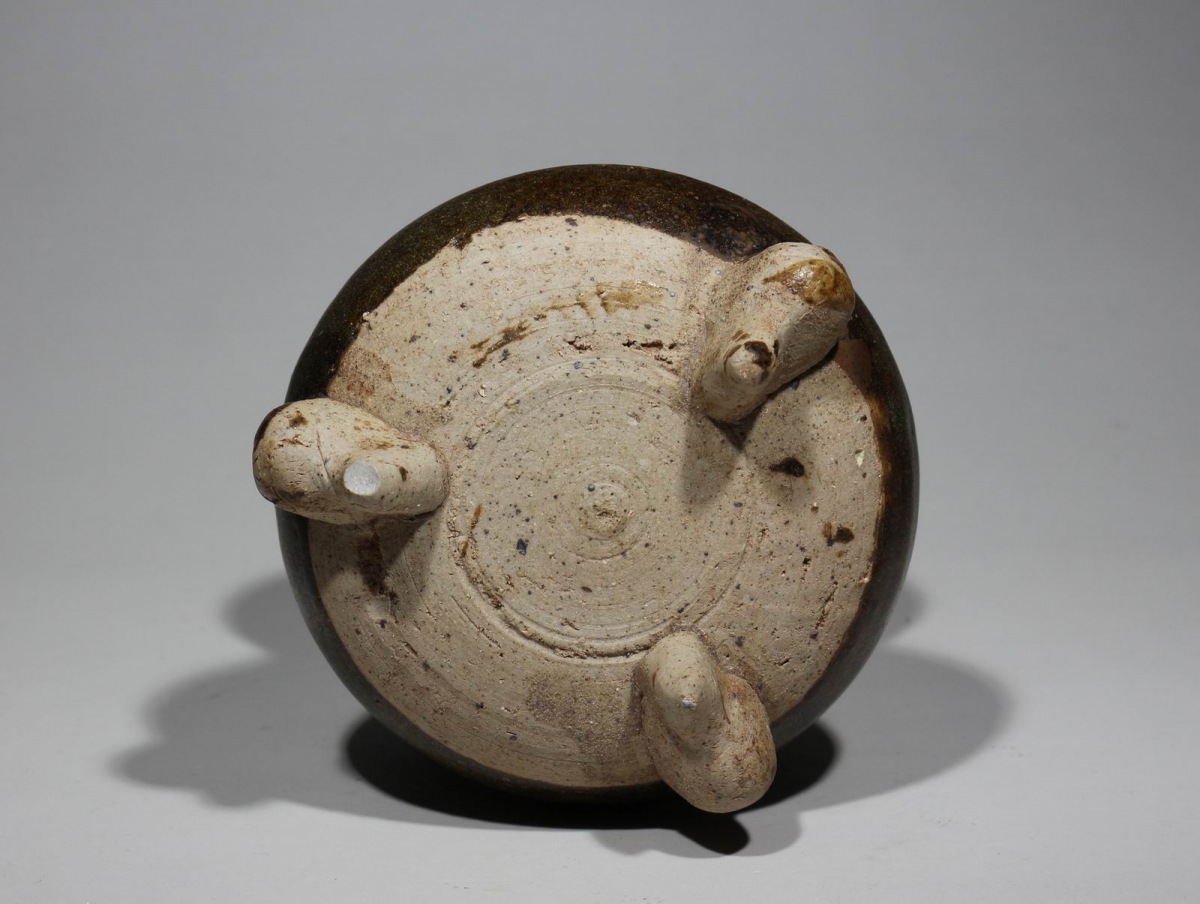 宋代 茶叶末 三足炉 四川 巴蜀 广元窑 古陶瓷鉴定 古陶瓷收藏 俨唐古瓷馆 古陶瓷博物馆 四川博物馆 成都博  ...