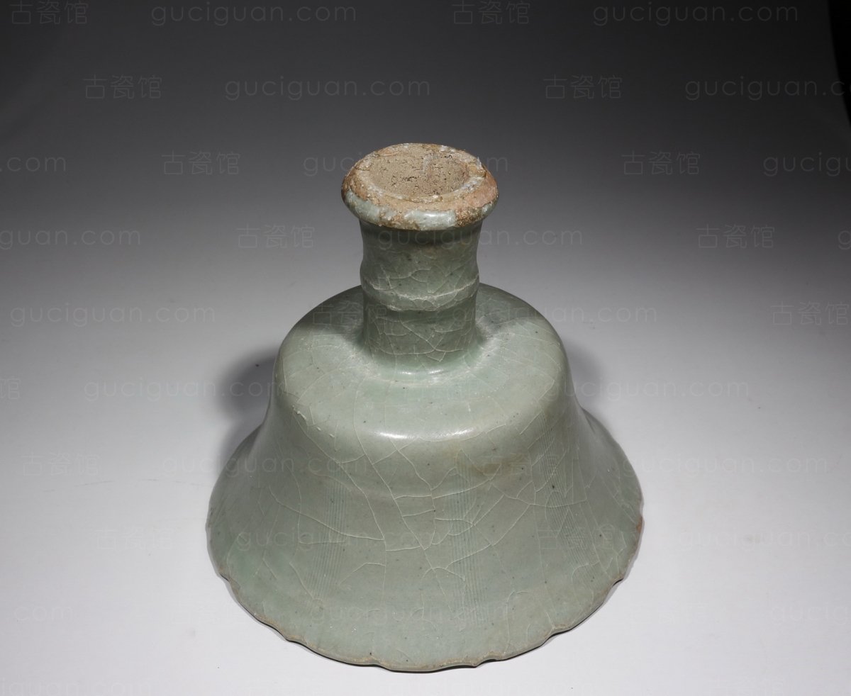 元代 明代 龙泉窑 竹节 刻花 高足碗 高足大碗 高足杯 古陶瓷鉴定 古陶瓷收藏 俨唐古瓷馆 古陶瓷博物馆 四川 ...