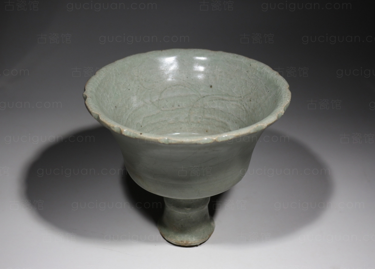 元代 明代 龙泉窑 竹节 刻花 高足碗 高足大碗 高足杯 古陶瓷鉴定 古陶瓷收藏 俨唐古瓷馆 古陶瓷博物馆 四川 ...