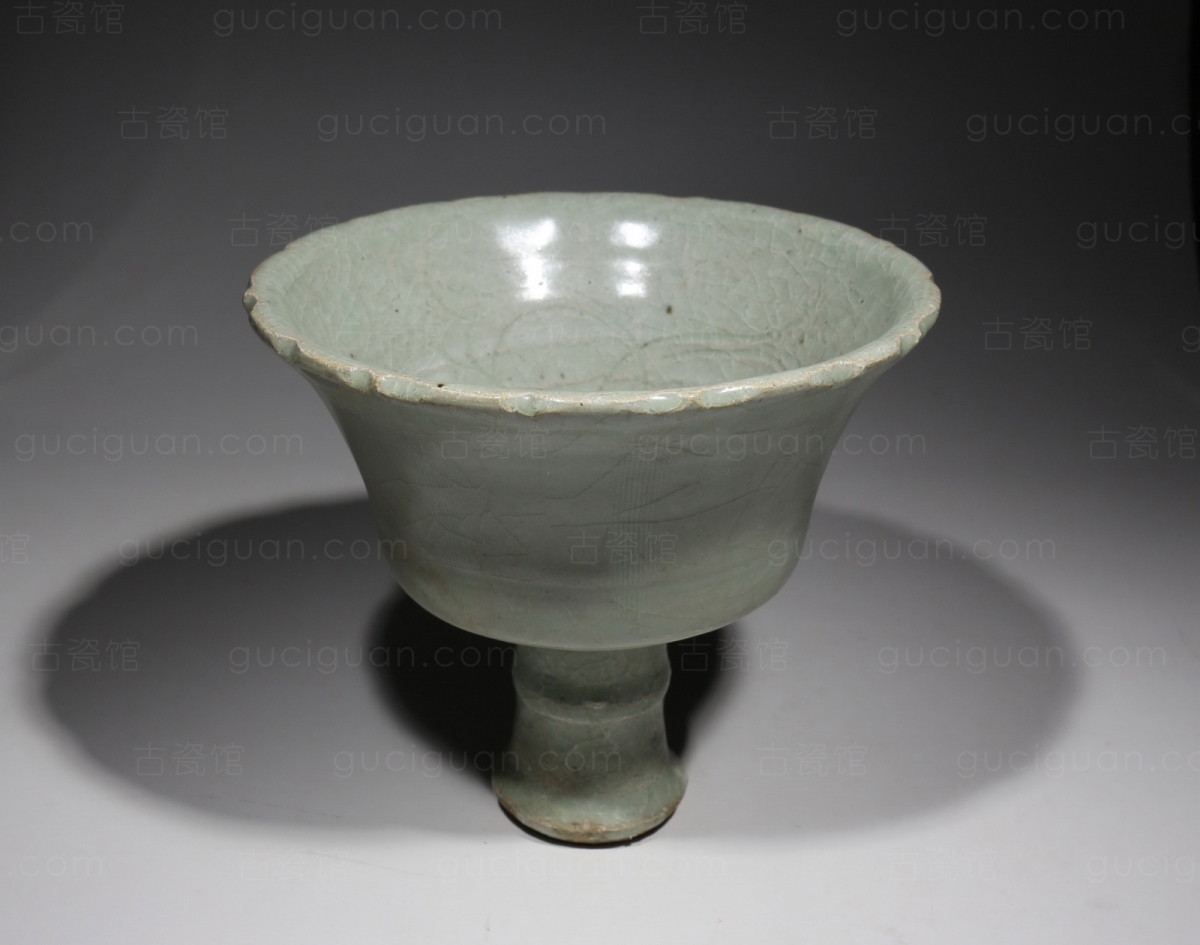 元代 明代 龙泉窑 竹节 刻花 高足碗 高足大碗 高足杯 古陶瓷鉴定 古陶瓷收藏 俨唐古瓷馆 古陶瓷博物馆 四川 ...