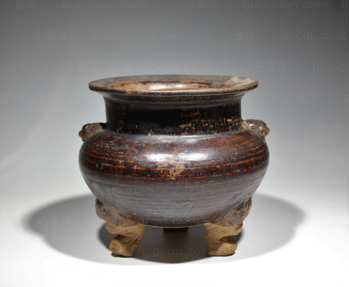宋代 酱釉 辅首 三足炉 古陶瓷鉴定 古陶瓷收藏 俨唐古瓷馆 古陶瓷博物馆 四川博物馆 成都博物馆 四川文物鉴 ...