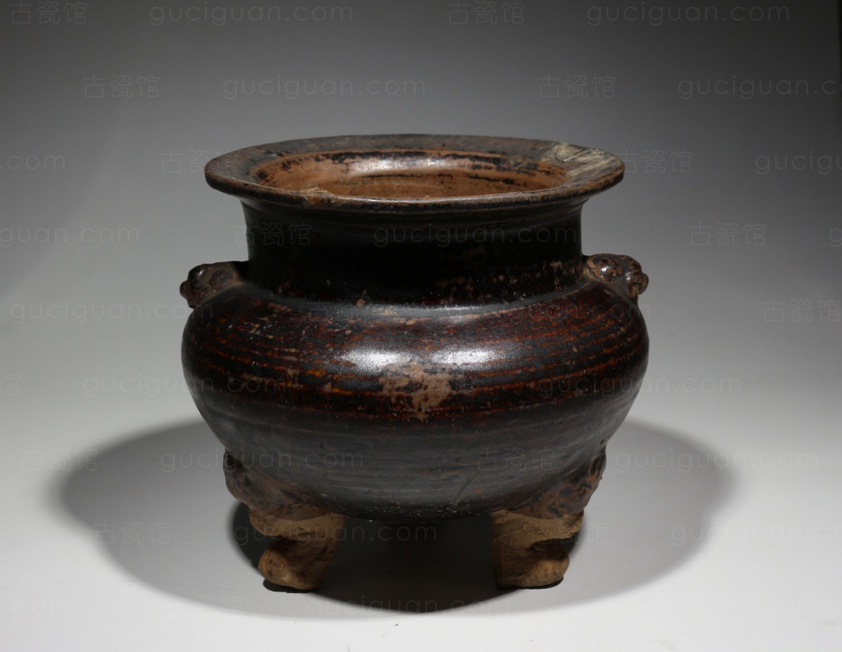 宋代 酱釉 辅首 三足炉 古陶瓷鉴定 古陶瓷收藏 俨唐古瓷馆 古陶瓷博物馆 四川博物馆 成都博物馆 四川文物鉴 ...