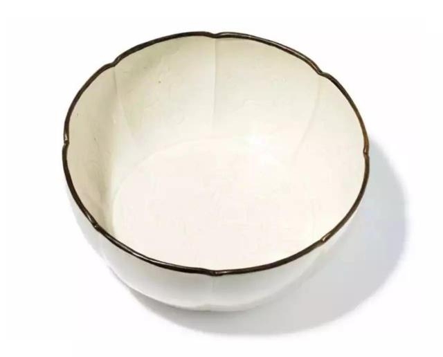 古董巨鳄坂本五郎 明成化斗彩鸡缸杯的前任买主 古董巨鳄坂本五郎，押上全部家当只为买一件藏品，收藏靠的是 ...