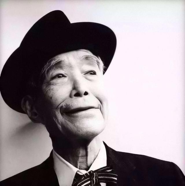 古董巨鳄坂本五郎 明成化斗彩鸡缸杯的前任买主 古董巨鳄坂本五郎，押上全部家当只为买一件藏品，收藏靠的是 ...