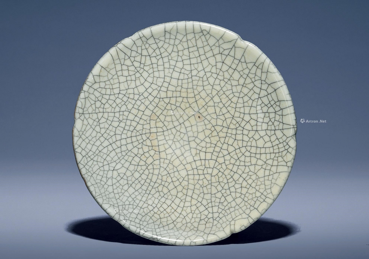 [佳士得] 元/明 哥窑花口盘700万 