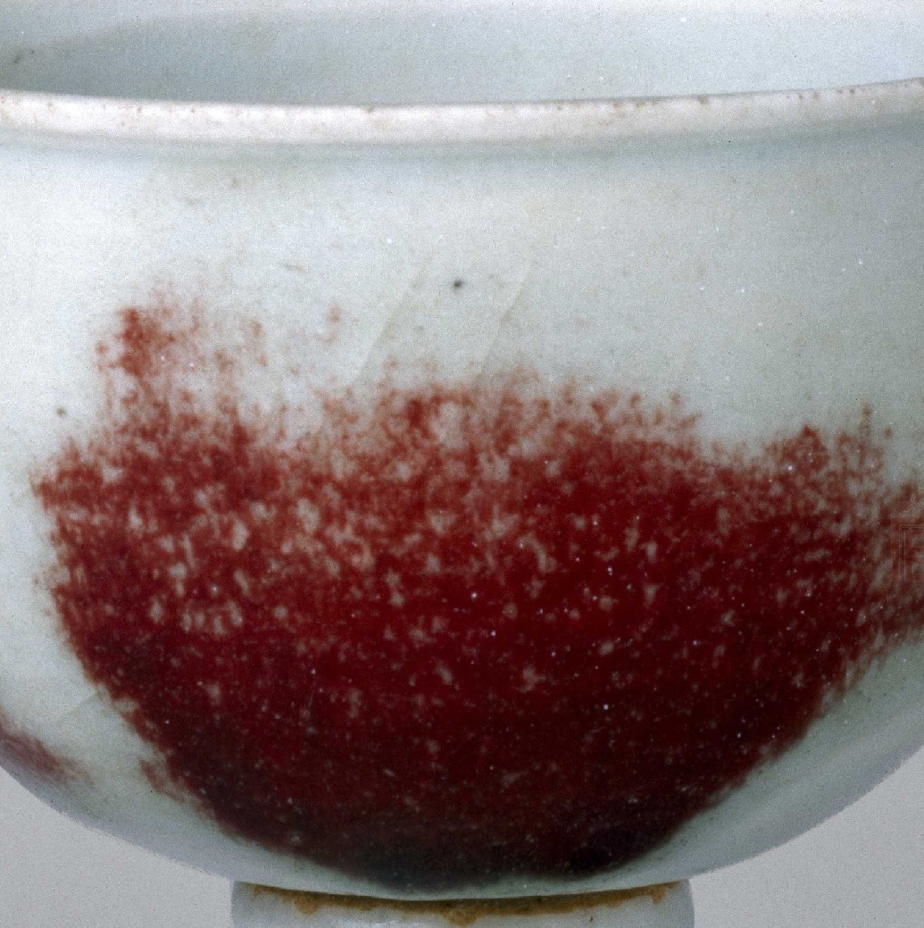 05 元代 景德镇窑釉里红转把杯8.jpg