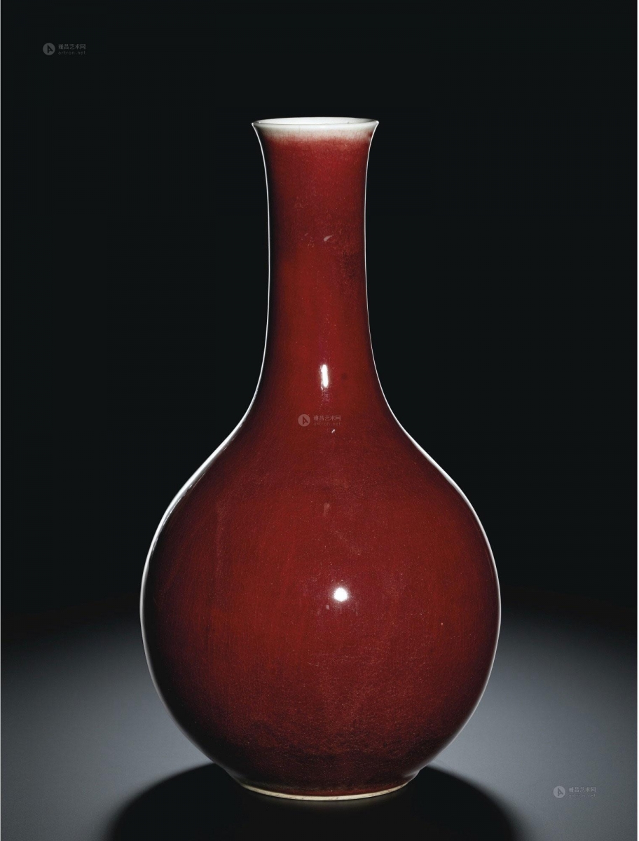  【苏富比】清康熙 郎窑红釉长颈胆瓶 320万 